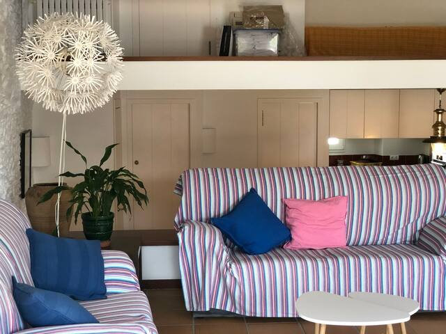 ROQUES – Casa en primera línea de mar en CADAQUÉS gallery image 4