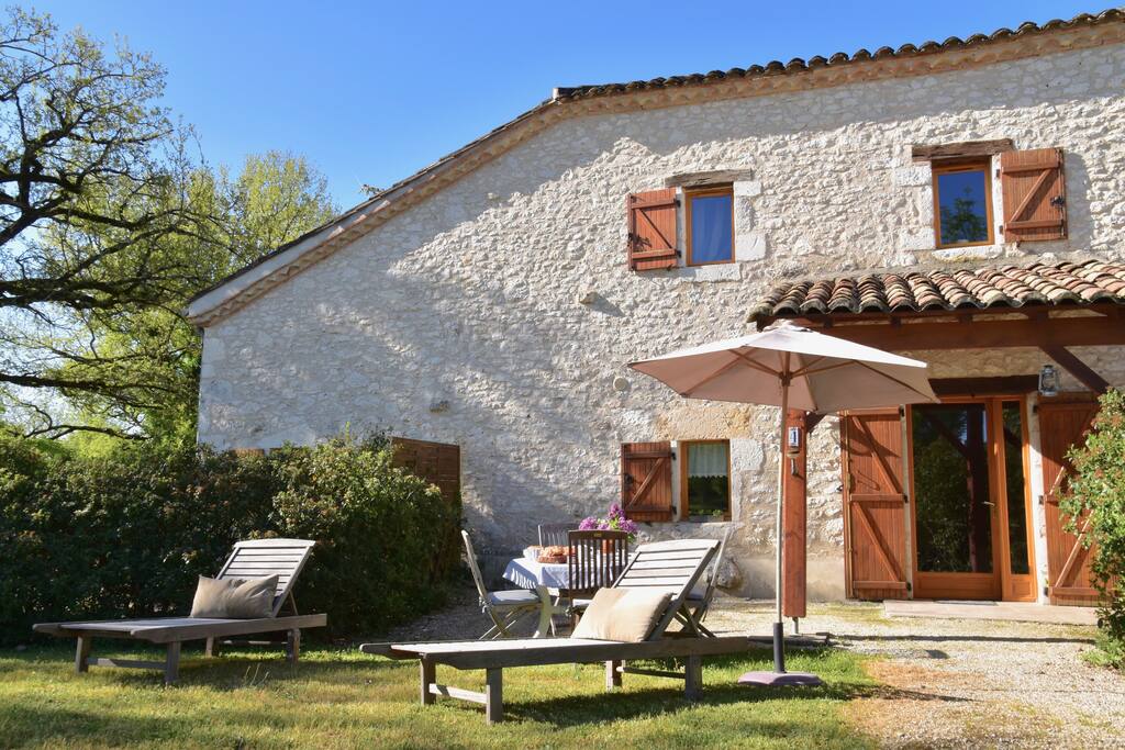 Extérieurs Gîte 4 "Le Vigne"