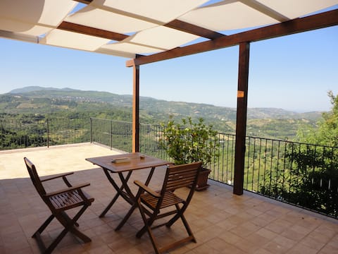 Fantastic terrace overlooking Cilento