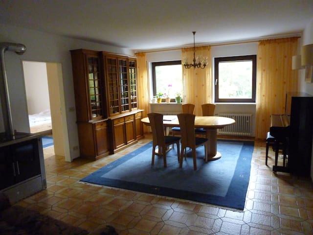 Ismaning. Mehr Raum als nur ein Zimmer II