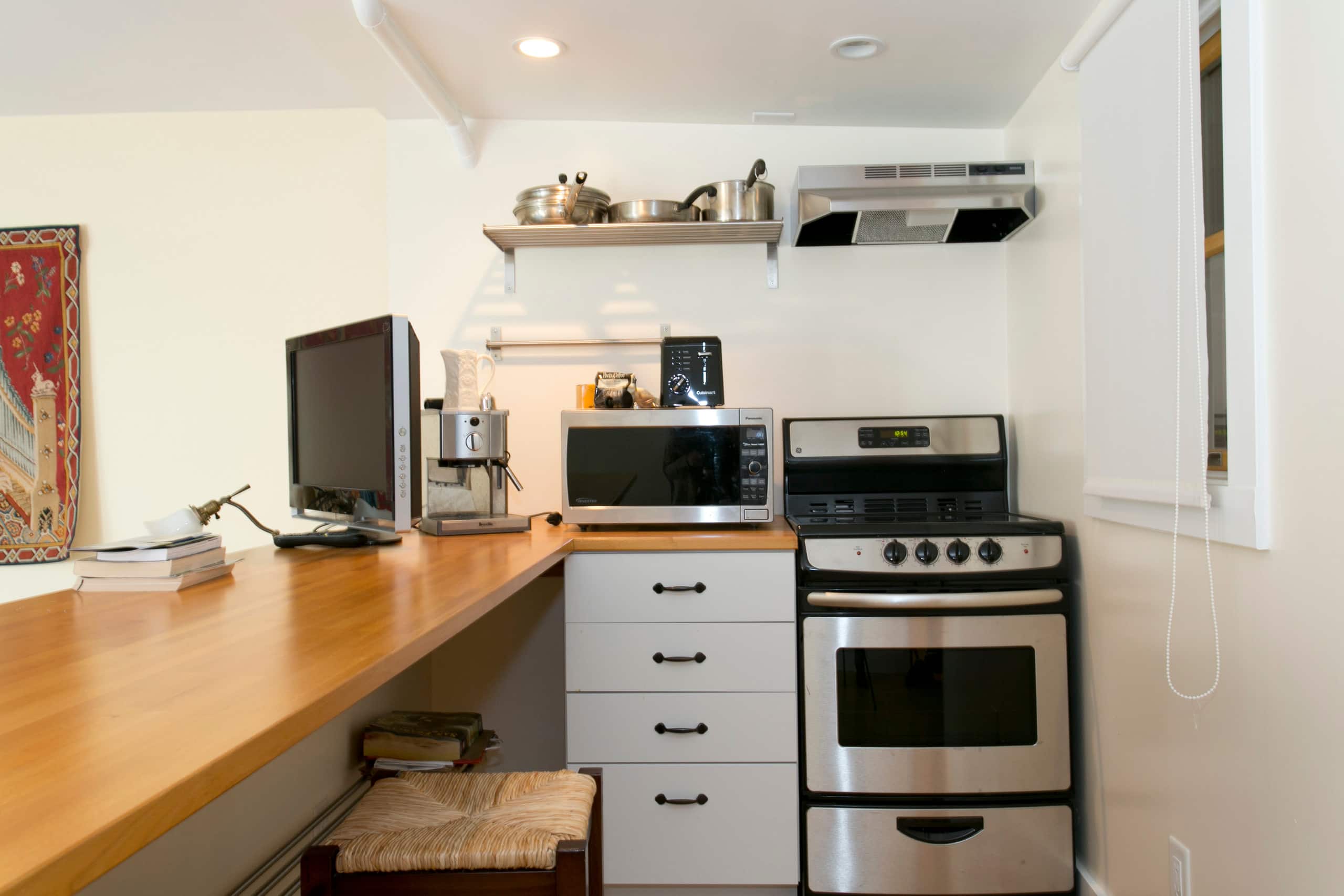 Russian Hill/ North Beach Garden Apartment - Image 17