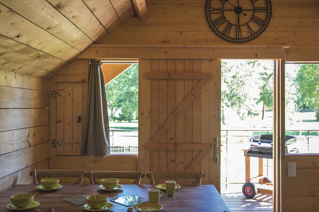 Escale des Châteaux de la Loire - location lodge canadien en bois pour des séjours en famille proche Beauval