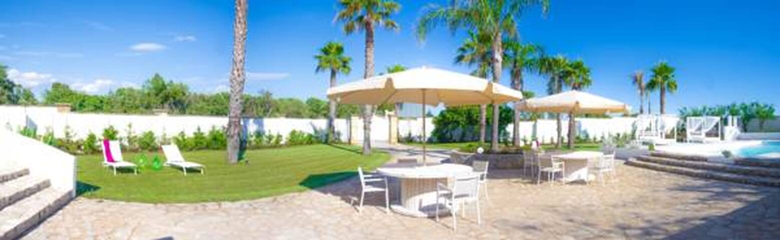 VILLA con piscina nel Salento Giardino TerraNostra gallery image 5