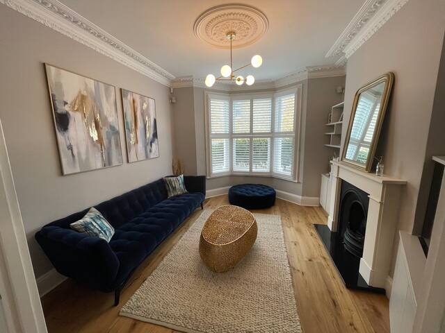 Beautiful 4 bedroom House in Clapham gallery image 3