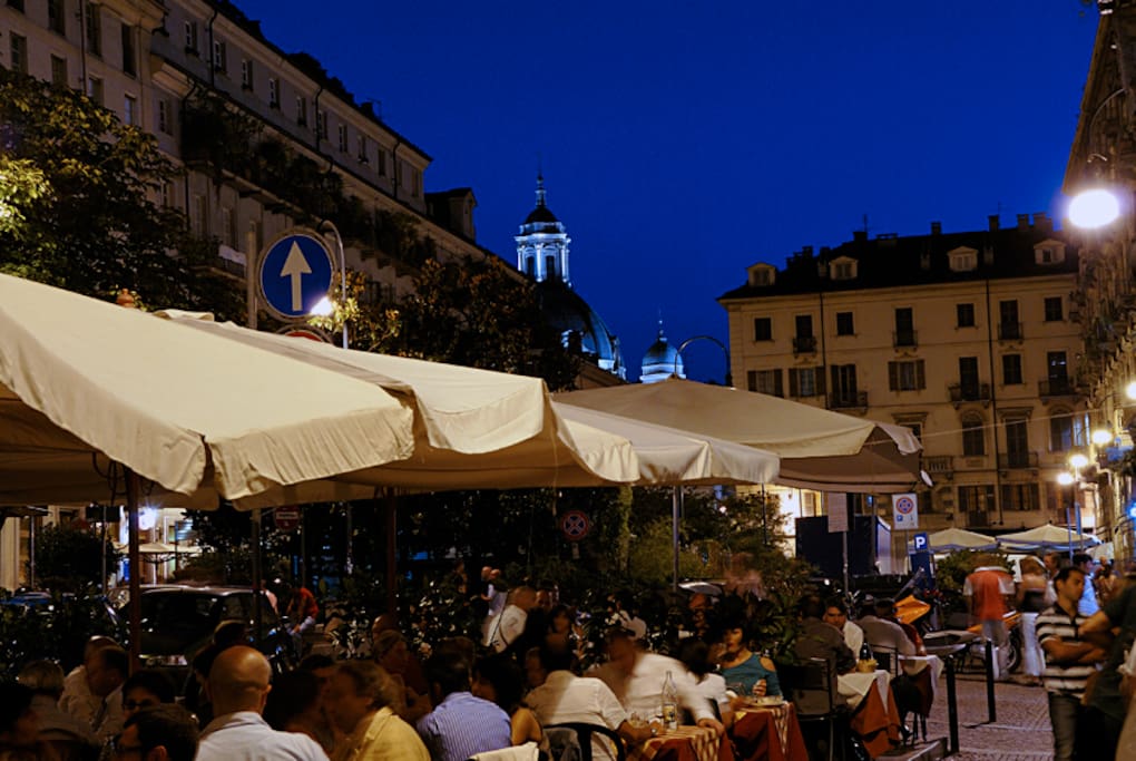 P. Emanuele Filiberto by night
