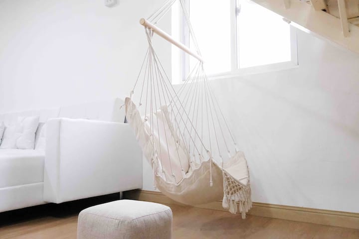 Hidden Gem | 2br | 5m To Bts/arl 10pax | 120 Sqm - Bangkok