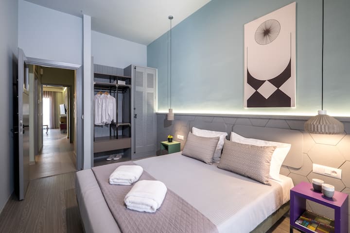 apt. 27-103, quarto com cama de casal Cocomat.
