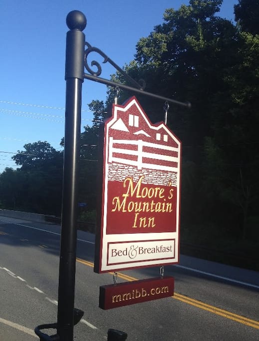 Moore's Mountain Inn Bed & Breakfast