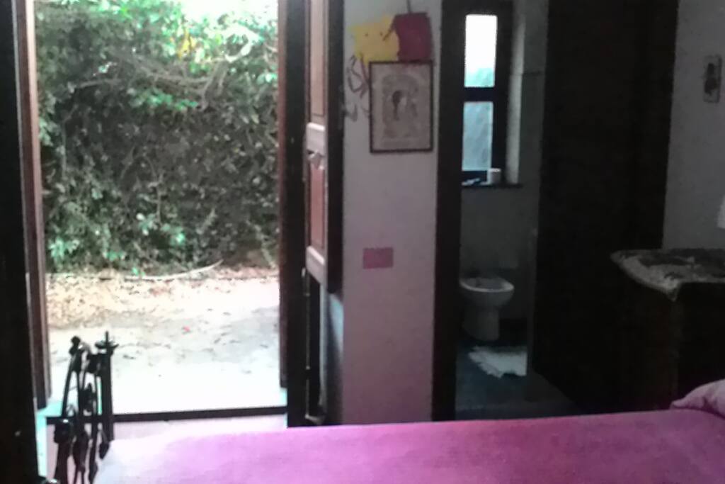 Camera singola con bagno privato
