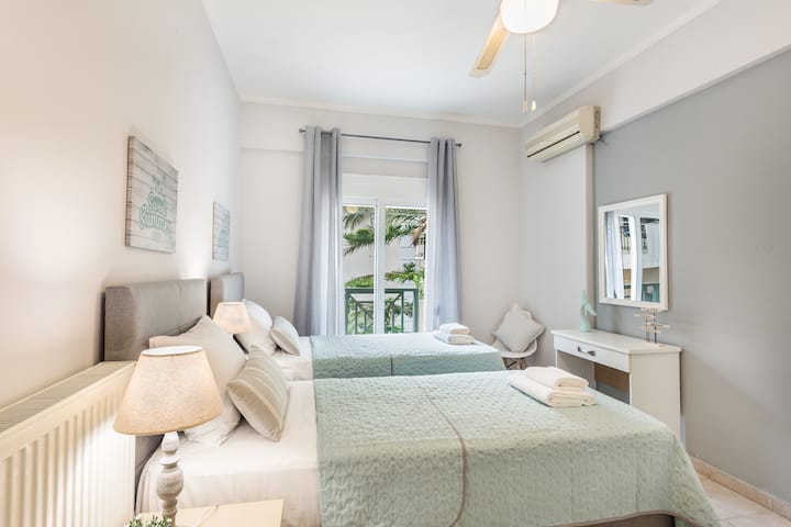 מאוורר תקרה ומיזוג אוויר במידת הצורך 