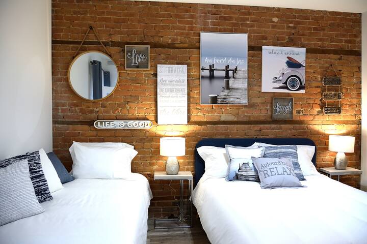 Rare Find – 3 BR + 4 Full BA – Huge Sunny Terrace! gallery image 5