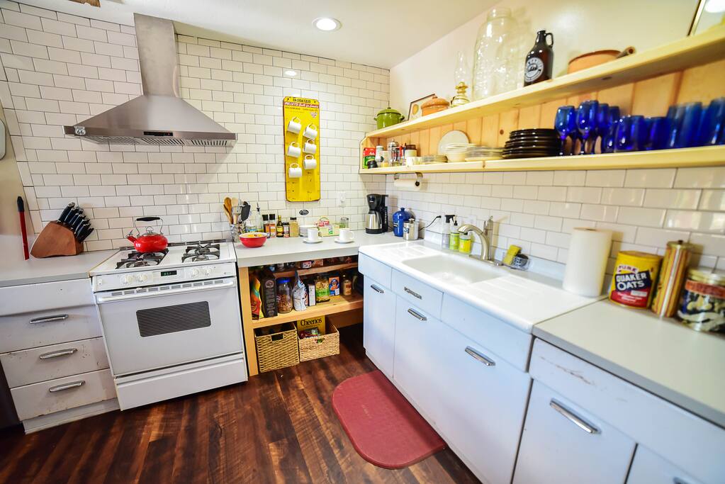 Rustic Ranch Getaway by Zion, Bryce & Grand Canyon Cabins for Rent in