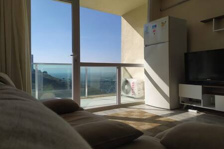 Excellent view, easy coming from airport, mini gym