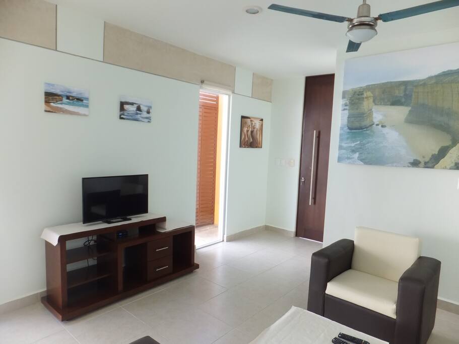 Living room + TV