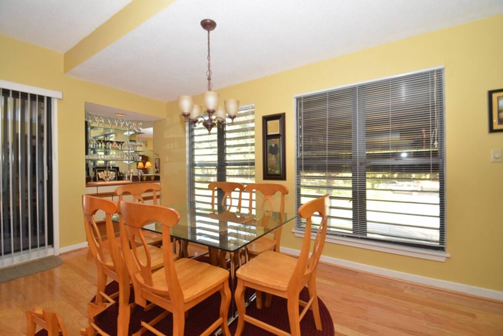 Table seats 6 comfortably and the wet bar has all the essentials one needs for happy hour.