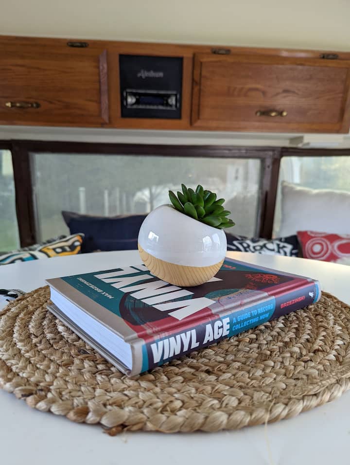 Luajtës disqesh në rimorkio