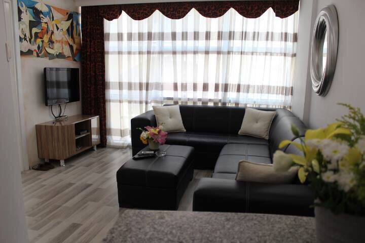 izmir  Alsancak Merkez de 1+1 Residence Daire