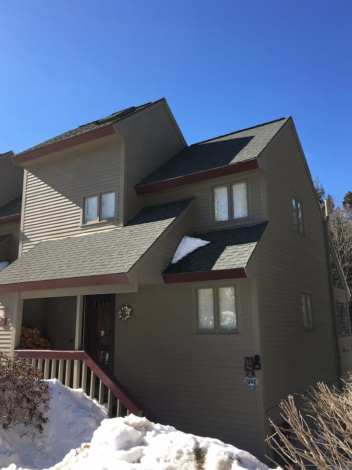 Top 12 Airbnb Vacation Rentals In Waterville Valley, New Hampshire