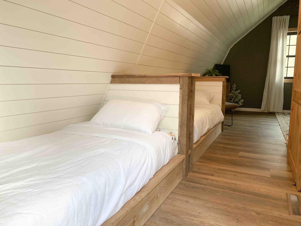 Two built in twin beds perfect for little ones to have their own bed