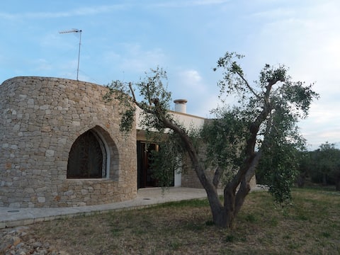 Annuncio Airbnb popolare: Stonemade villa close by Gallipoli and the seaside a Sannicola