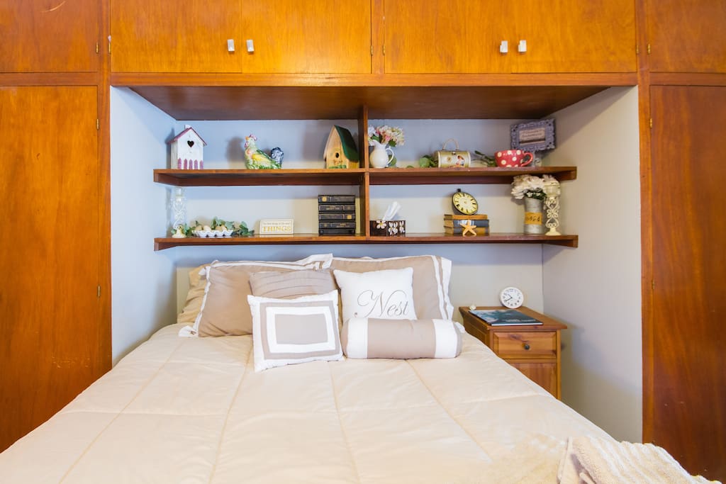 Spacious queen size bed
