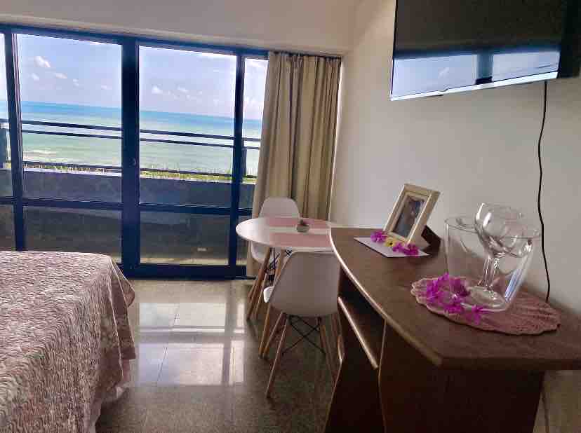 Foto do anúncio de Quarto frente mar no melhor local praia do futuro em Praia do Futuro, Fortaleza
