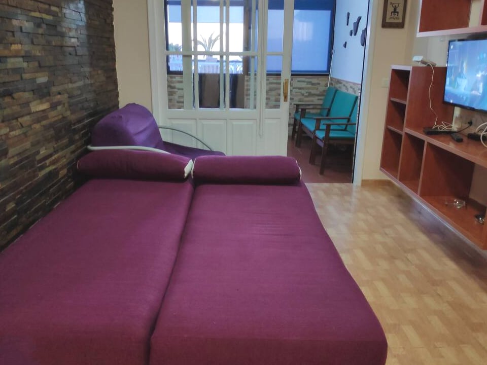 kitanda cha sofa mbili