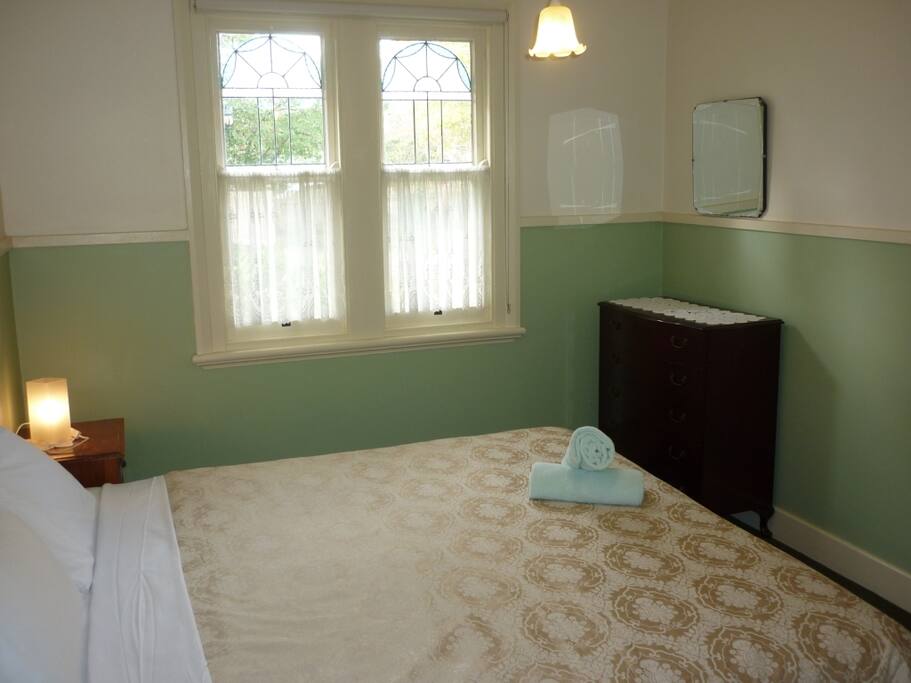 King or king single beds