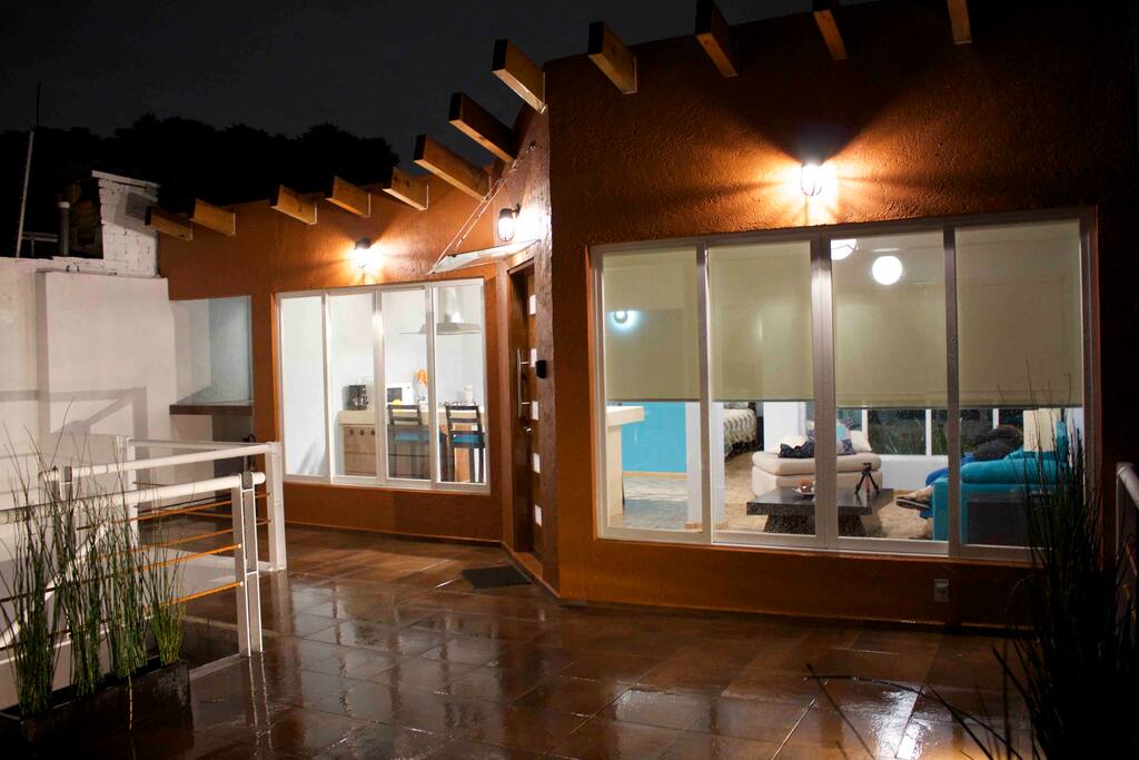 Acceso al departamento