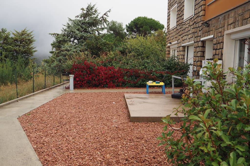 Terrasse un jour de pluie