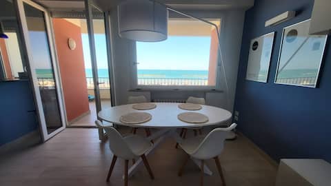 casa azzurra, apartment by the sea