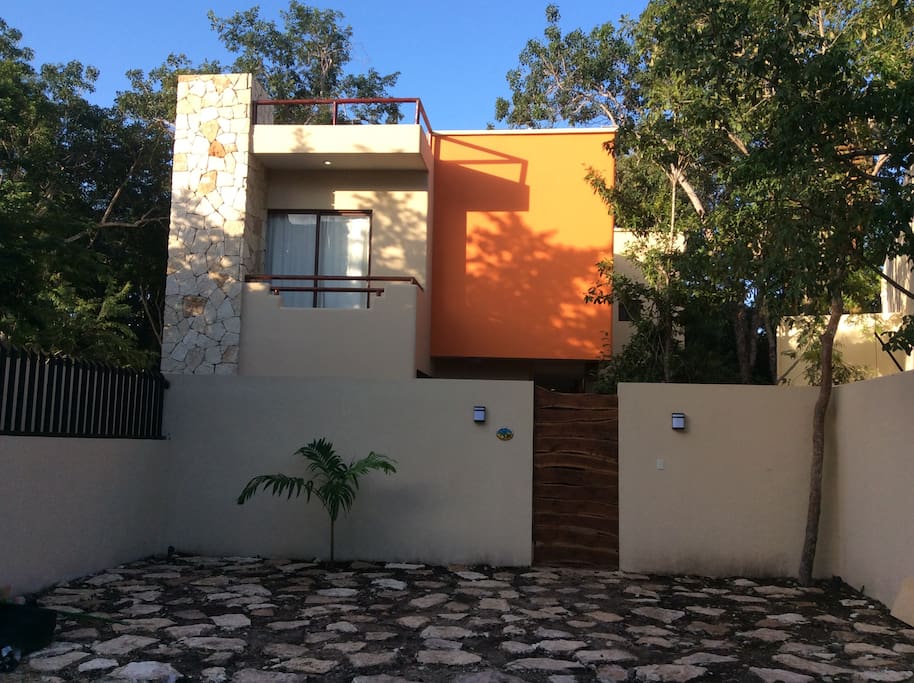 Front view of Casa Sally.