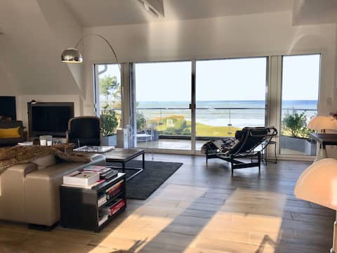 Amazing 180° view of Deauville beach