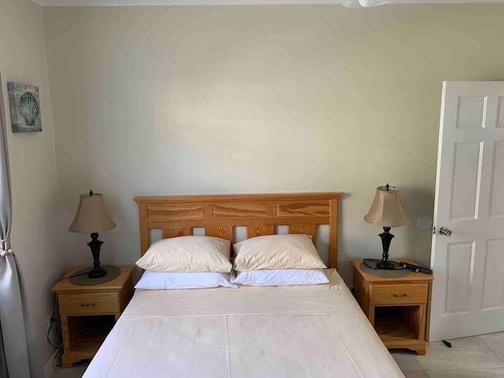 غرفة النوم 1