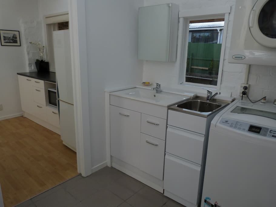 Great bathroom and Laundry facilities