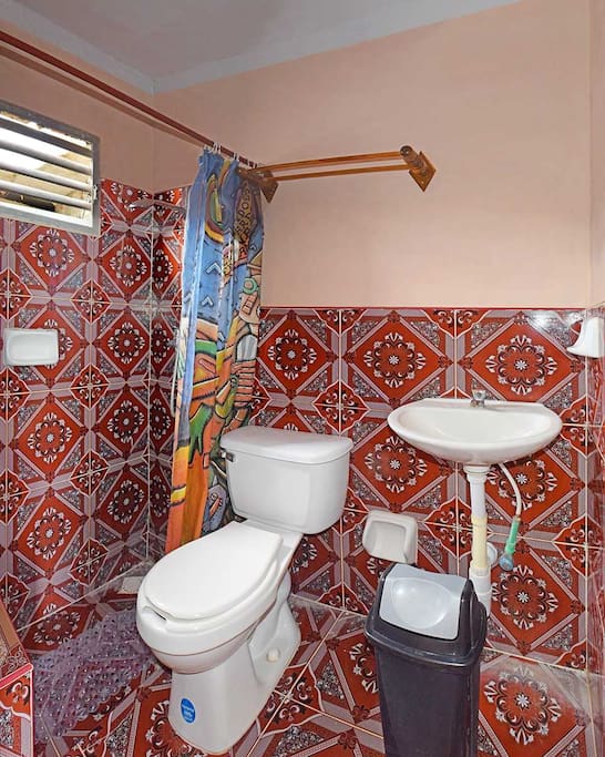 Modern private bathroom