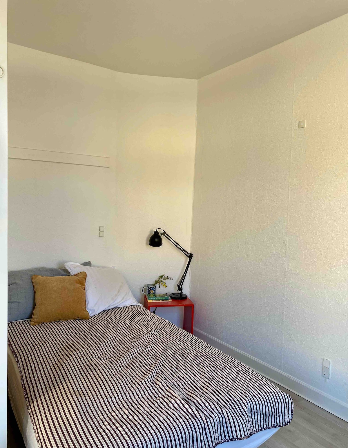 一个房间。客厅地板楼层。