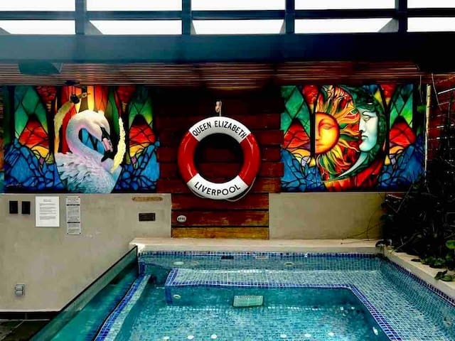 2Br Jacuzzi Art Penthouse | Panoramic view gallery image 2