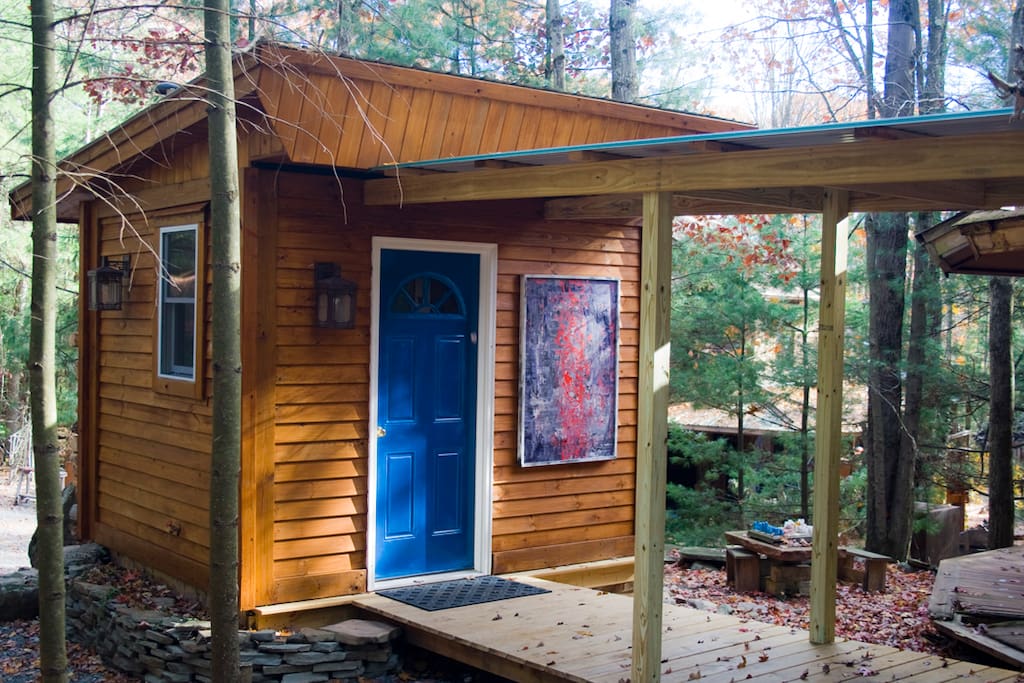 The bath building, connected to the cabin by a 10 foot walkway