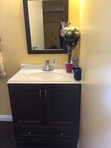 Safe and clean, with parking space gallery image 2