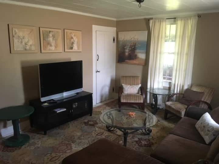 Antique Home W Private Pond, Sturbridge /Brimfield - Nipmuck State Forest, Stafford Springs