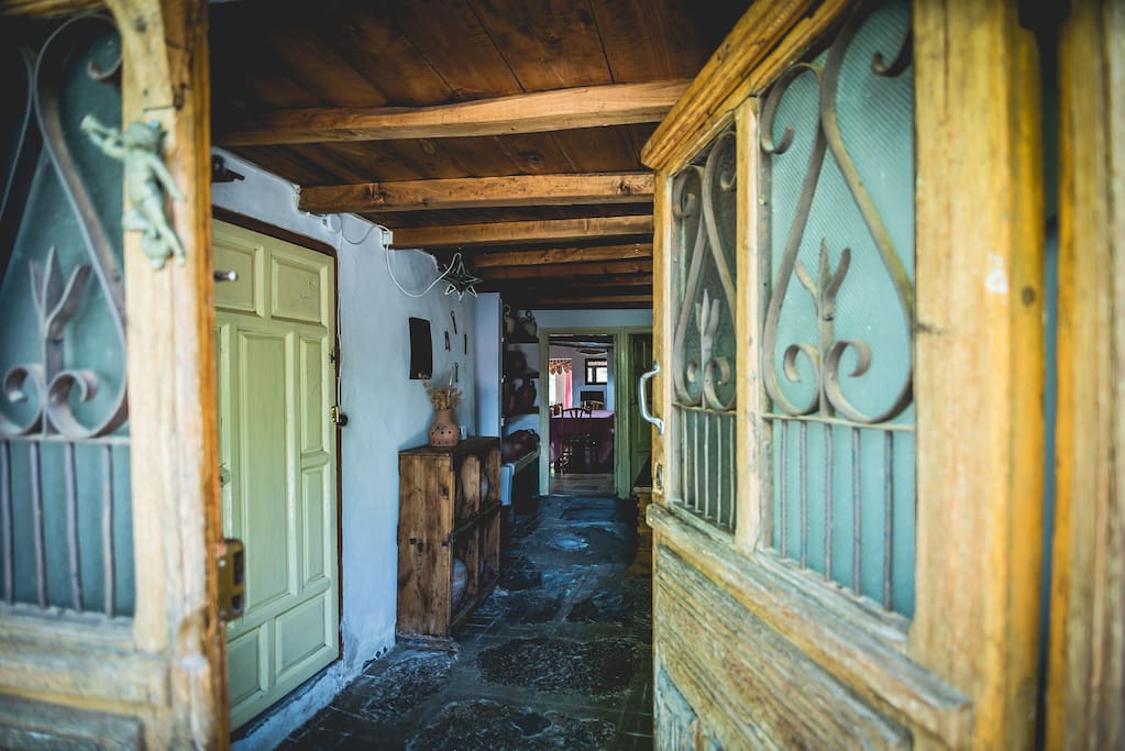Entrada casa rural la hija de lalo Avila