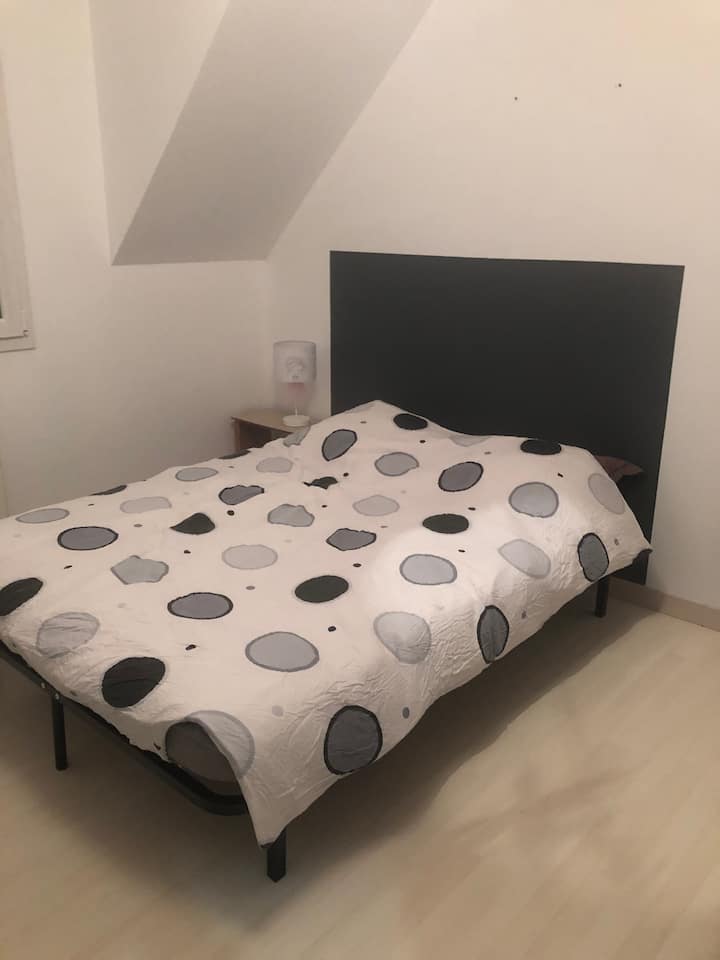 غرفة النوم 2