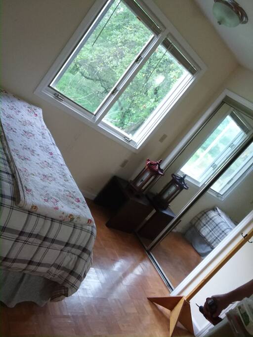 Room1