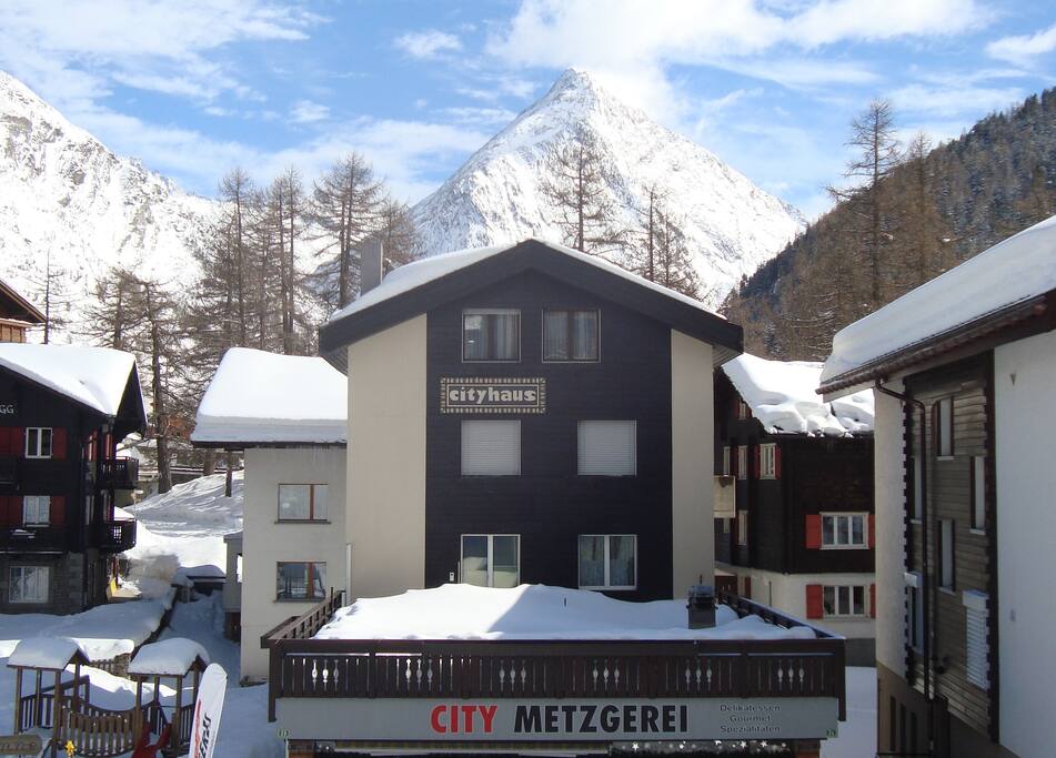 Cityhaus im Winter