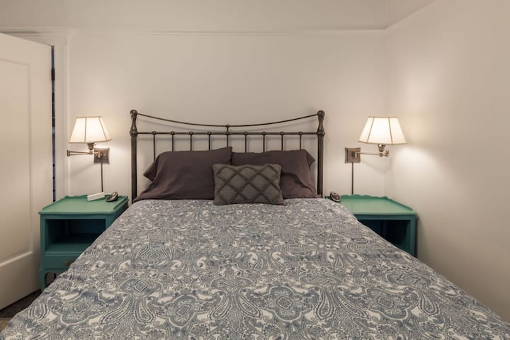 Спалня 1 двойно легло