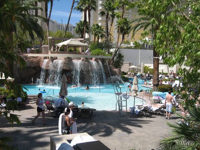 MGM Signature 3BR4BA PH Strip view No Resort Fee gallery image 3