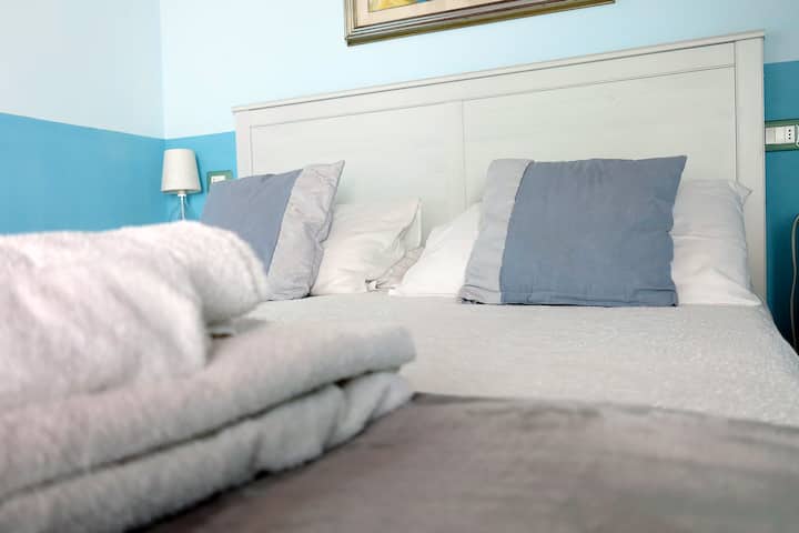 الغرفة الزرقاء - الطابق الأول