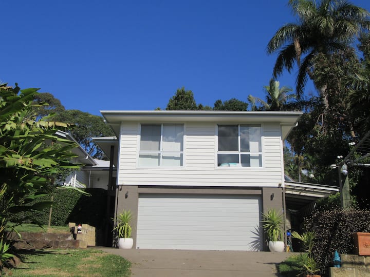 LENNOX HEAD HIDEAWAY - PRIVACY + BEACH