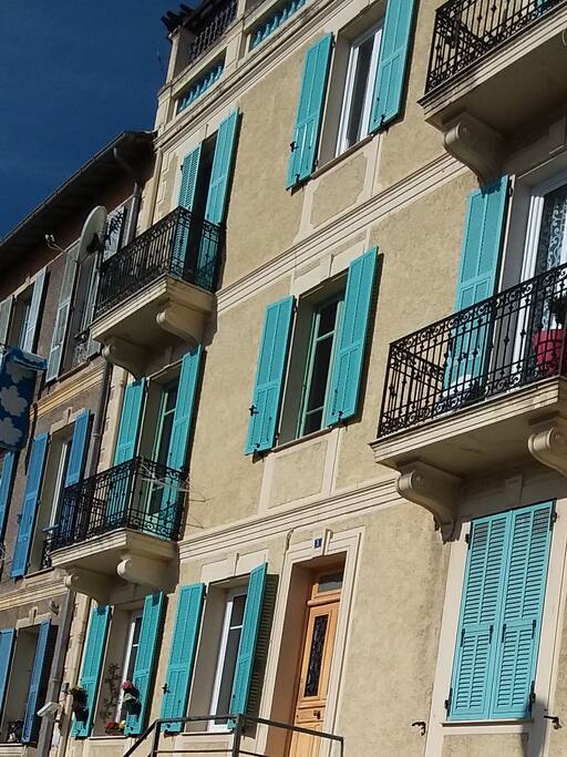Wohnung mit Balkon